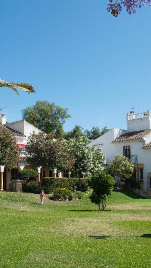 House In Marbella Villa Bagian luar foto